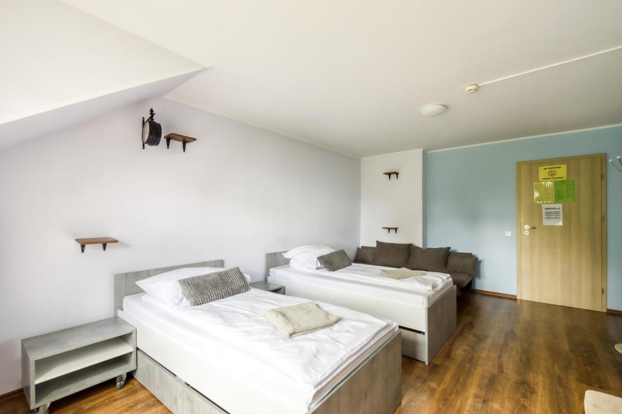 Hostel Krokodyl-Stara Praga ワルシャワ エクステリア 写真