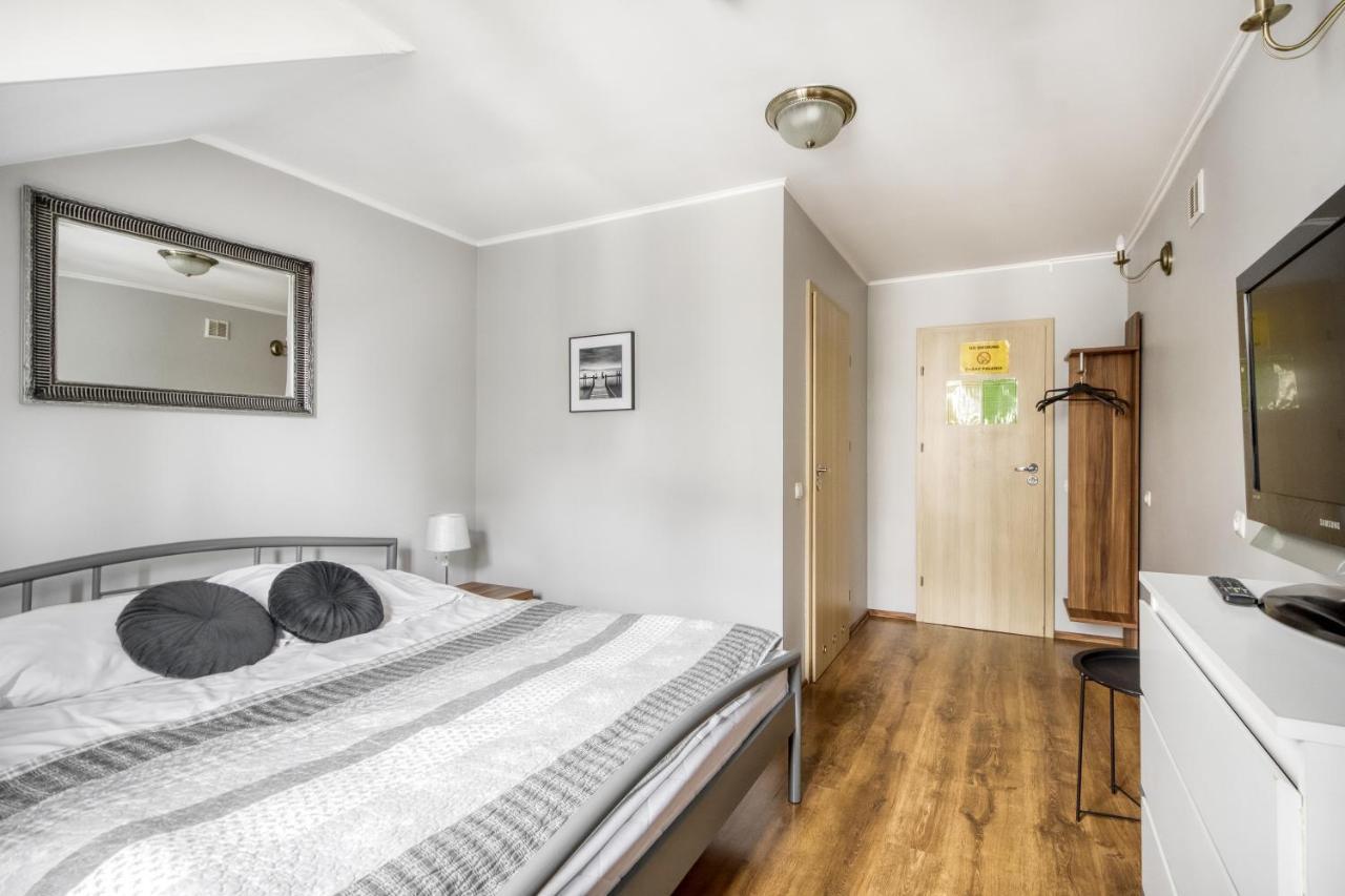 Hostel Krokodyl-Stara Praga ワルシャワ エクステリア 写真