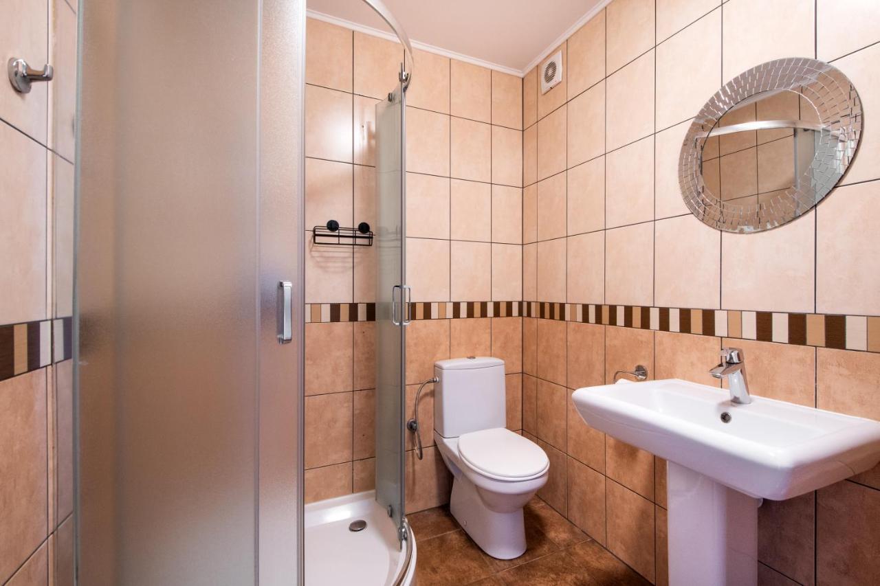 Hostel Krokodyl-Stara Praga ワルシャワ エクステリア 写真
