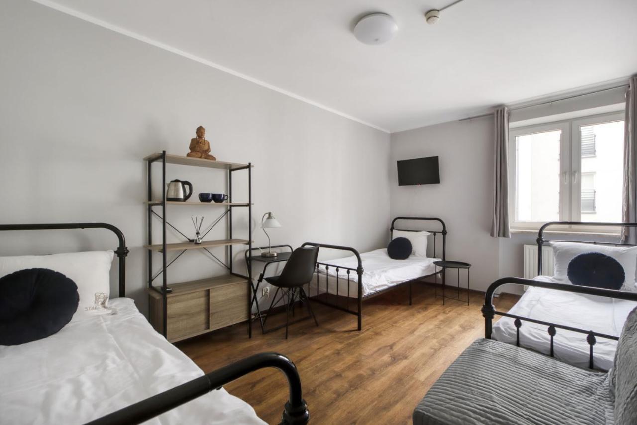 Hostel Krokodyl-Stara Praga ワルシャワ エクステリア 写真