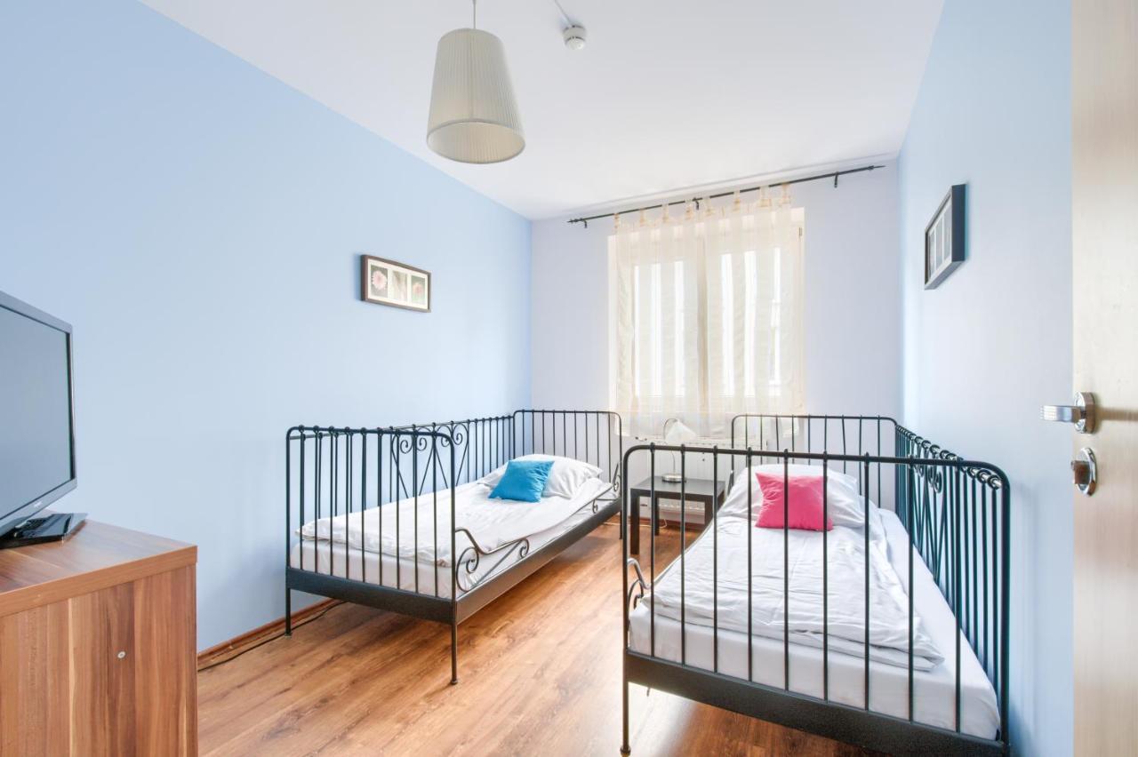 Hostel Krokodyl-Stara Praga ワルシャワ エクステリア 写真