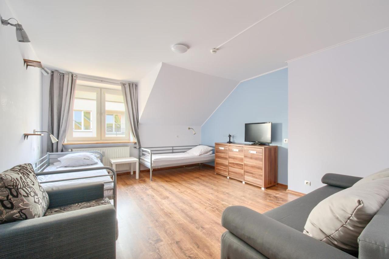 Hostel Krokodyl-Stara Praga ワルシャワ エクステリア 写真